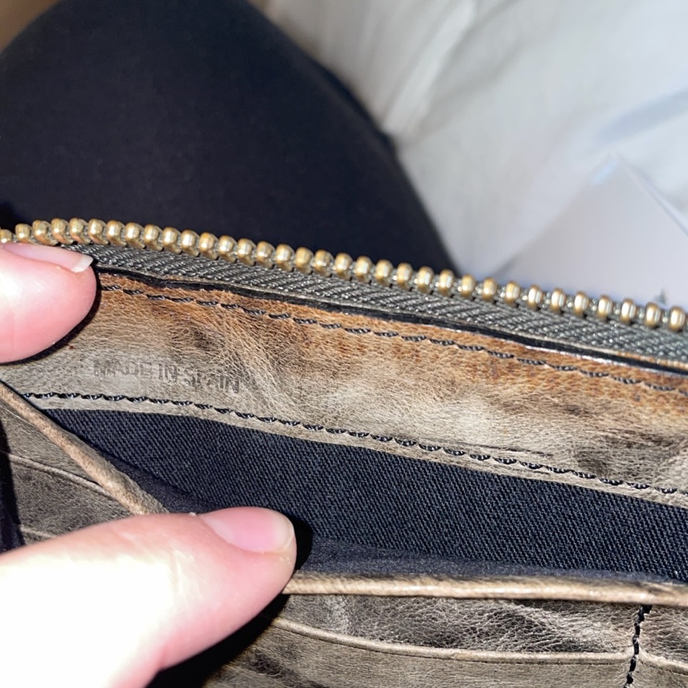 Givenchy Wallet - Picture 8 of 10